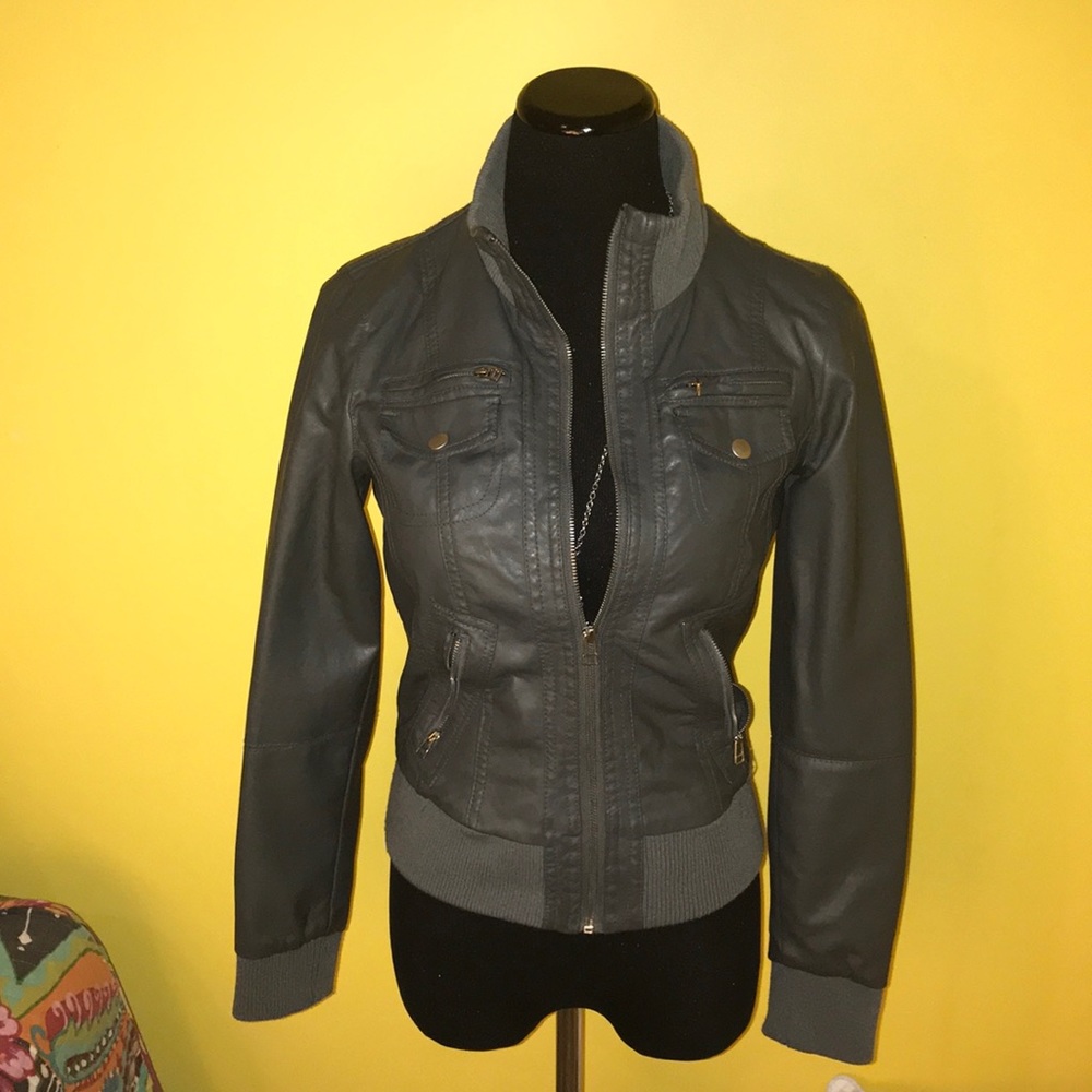 Bomber jacket